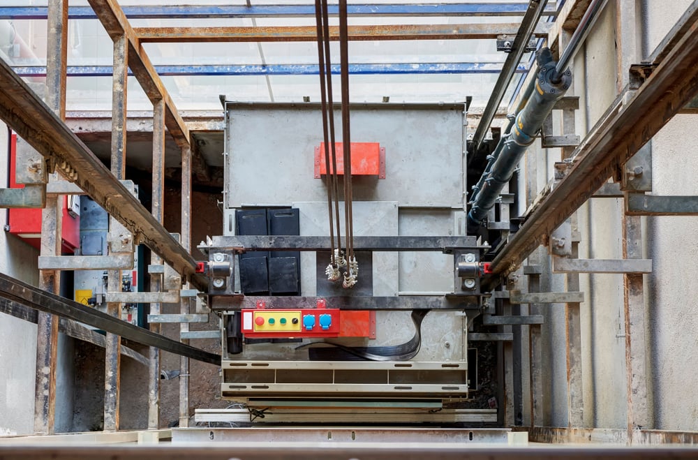 LOLER Thorough Examinations Explained: How Lift Service Teams Keep Contracts on Track with FSM Software